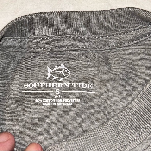 Southern Tide Kids Distressed SkipJack Short Sleeves T-Shirt • Size Small (6-7) - Picture 3 of 5